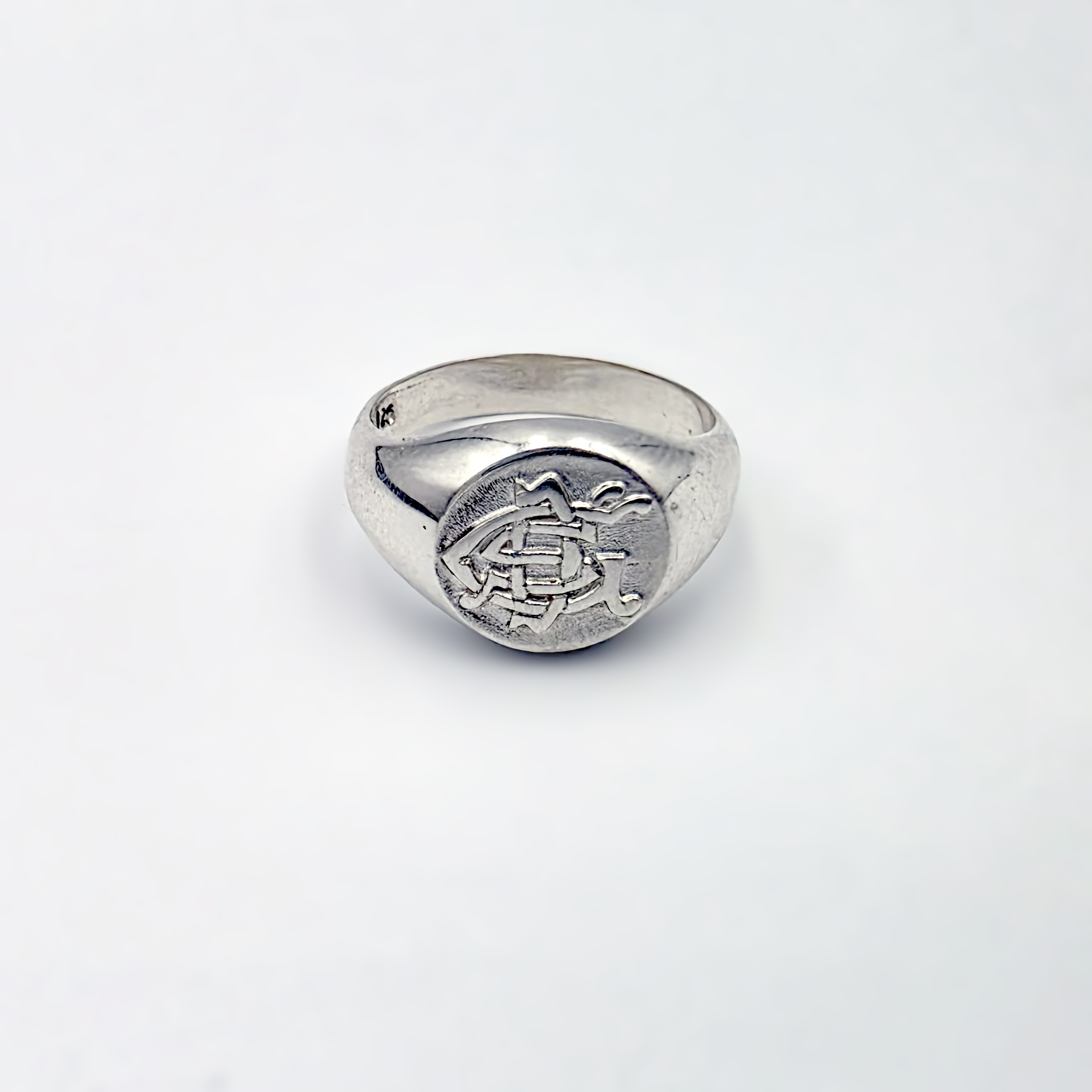 DSG signet ring front view